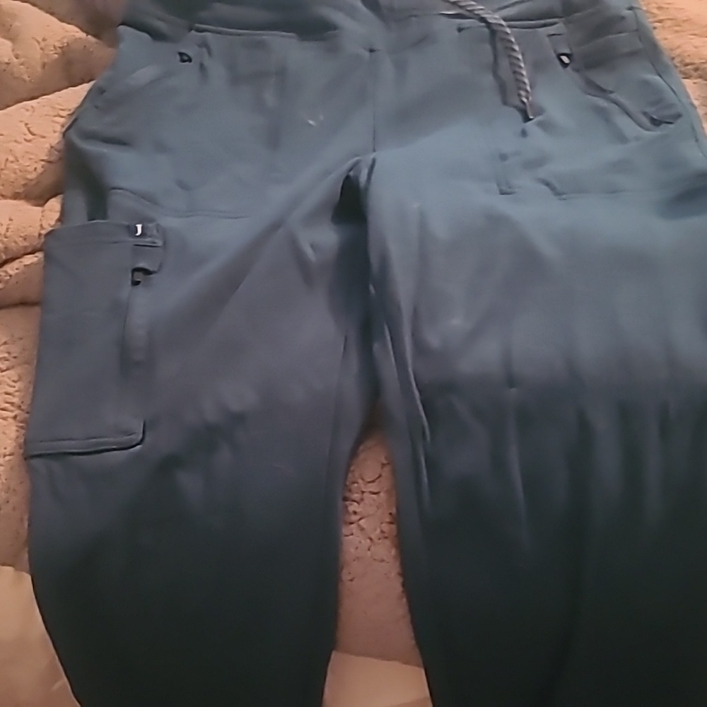 Jaanuu jogger scrub pants size L